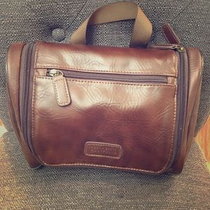 Perry Ellis toiletries bag